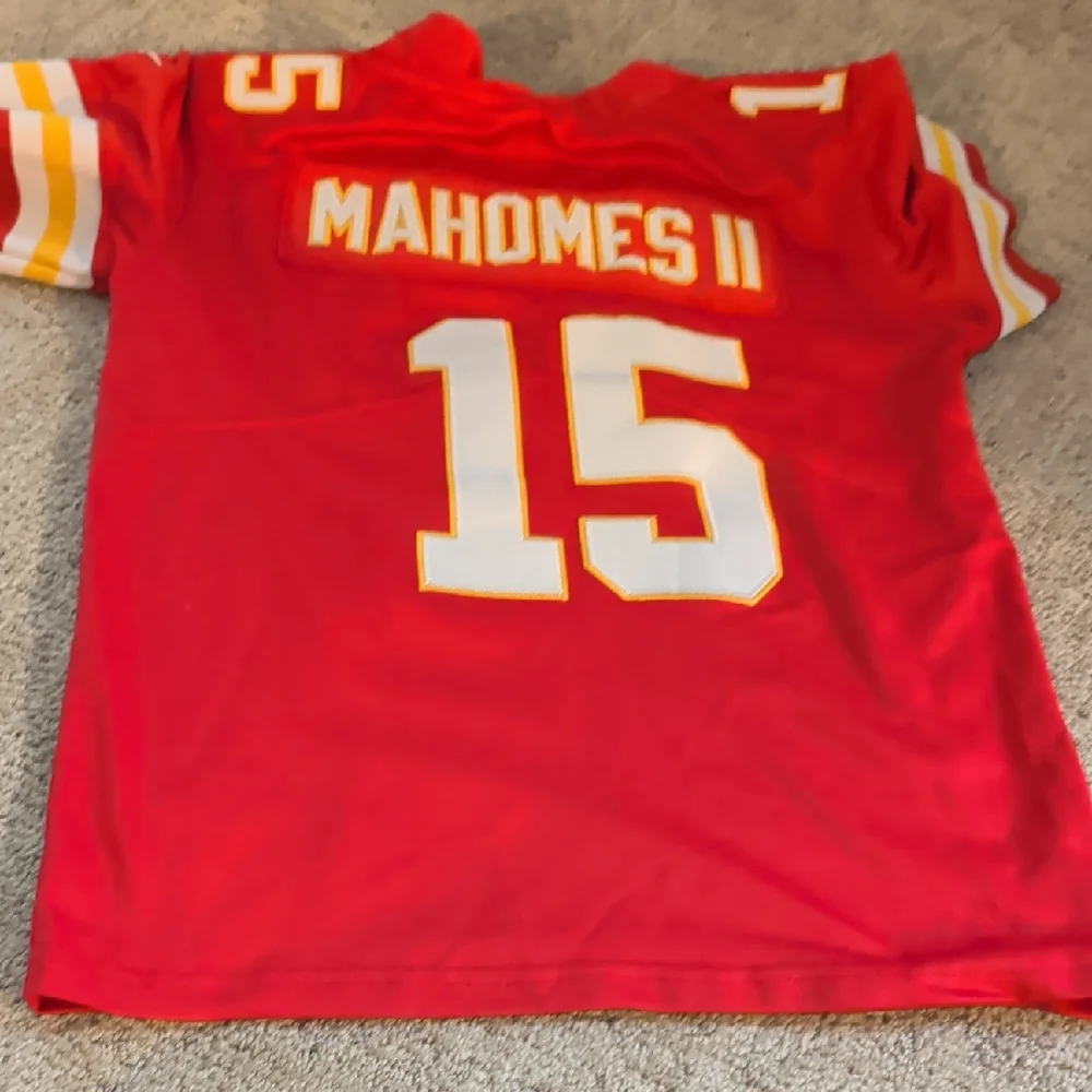 Mahomes Jersey - Kids - Picture 1 of 3